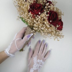 Kırmızı Kadife Güllü Cipsolu Gelin Çiçeği ve Beyaz Eldiven Takımı -GBKT-1133