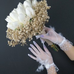 Islak Lale Cipslu Gelin Buketi ve Beyaz Tüylü Eldiven Takımı-GBKT-1155
