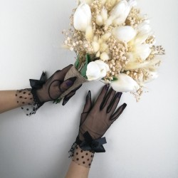 Islak Lale Krem Cipslu Gelin Buketi ve SiyahFiyonklu Eldiven Takımı-GBKT-1175