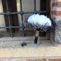 Mor Cipsolu Krem İri Güllü Gelin Buketi Ve Yaka Çiçeği-GBKT-1281