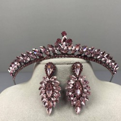 Pembe İnce İlayda Model Gelin Tacı Ve İnce Mekik Taşlı Küpe Takımı-GELINTACI-1011 Pembe İnce İlayda Model Gelin Tacı Ve İnce Mekik Taşlı Küpe Takımı-GELINTACI-1011