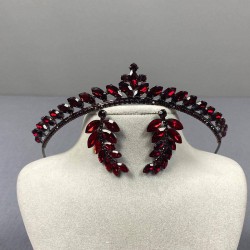 Bordo İnce İlayda Model Gelin Tacı Ve Yaprak Taşlı Küpe Takımı-GELINTACI-1017 Bordo İnce İlayda Model Gelin Tacı Ve Yaprak Taşlı Küpe Takımı-GELINTACI-1017