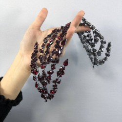 Bordo Çift Taraflı Zelen Model Saç Aksesuarı Gelin Tacı-GELINTACI-108 Bordo Çift Taraflı Zelen Model Saç Aksesuarı Gelin Tacı-GELINTACI-108