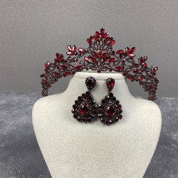 Bordo Melissa Model Gelin Tacı Ve Damla Taşlı Küpe Takımı-GELINTACI-216 Bordo Melissa Model Gelin Tacı Ve Damla Taşlı Küpe Takımı-GELINTACI-216