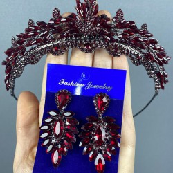 Bordo Kristalli Marvel Model Kına Gelin Tacı Ve İnce Mekikli  Küpe Seti-GELINTACI-388 Bordo Kristalli Marvel Model Kına Gelin Tacı Ve İnce Mekikli  Küpe Seti-GELINTACI-388