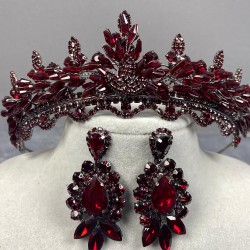 Bordo Kristalli Marvel Model Kına Gelin Tacı Ve Üç Mekikli  Küpe Seti-GELINTACI-395 Bordo Kristalli Marvel Model Kına Gelin Tacı Ve Üç Mekikli  Küpe Seti-GELINTACI-395