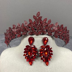 Kırmızı Jessie Model Şık Taşlı Gelin Tacı Ve İnce Küpe Takımı-GELINTACI-648 Kırmızı Jessie Model Şık Taşlı Gelin Tacı Ve İnce Küpe Takımı-GELINTACI-648