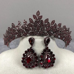 Bordo Jessie Model Şık Taşlı Kına Tacı Ve Damla Küpe Takımı-GELINTACI-652 Bordo Jessie Model Şık Taşlı Kına Tacı Ve Damla Küpe Takımı-GELINTACI-652