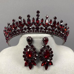 Bordo Catherine Taşlı Kına Gelin Tacı Ve Üç Mekikli Küpe Takımı-GELINTACI-842 Bordo Catherine Taşlı Kına Gelin Tacı Ve Üç Mekikli Küpe Takımı-GELINTACI-842