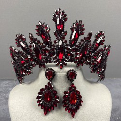 Bordo Diana Yüksek Taşlı Kına Gelin Tacı Ve Mekikli Küpe Takımı-GELINTACI-865 Bordo Diana Yüksek Taşlı Kına Gelin Tacı Ve Mekikli Küpe Takımı-GELINTACI-865