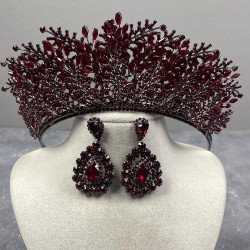 Bordo Yapraklı Nerobi Boncuk İşlemeli Gelin Tacı Ve Damla Abiye Küpe Seti-GELINTACI-902 Bordo Yapraklı Nerobi Boncuk İşlemeli Gelin Tacı Ve Damla Abiye Küpe Seti-GELINTACI-902