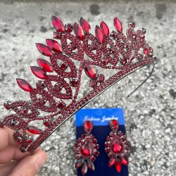 Grace Bordo Gelin Tacı ve Üç Mekik Küpe Seti – Taşlı Düğün Abiye Aksesuar-GRACE-18 Grace Bordo Gelin Tacı ve Üç Mekik Küpe Seti – Taşlı Düğün Abiye Aksesuar-GRACE-18