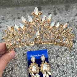 Grace Gold Gelin Tacı ve Üç Mekik Küpe Seti – Taşlı Düğün Abiye Aksesuar-GRACE-23 Grace Gold Gelin Tacı ve Üç Mekik Küpe Seti – Taşlı Düğün Abiye Aksesuar-GRACE-23