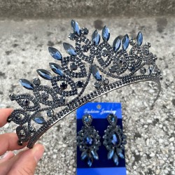 Grace Lacivert Gelin Tacı ve Üç Mekik Küpe Seti – Taşlı Düğün Abiye Aksesuar-GRACE-26 Grace Lacivert Gelin Tacı ve Üç Mekik Küpe Seti – Taşlı Düğün Abiye Aksesuar-GRACE-26