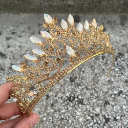 Grace Gold Taç – Işıltılı Taşlı Gelin Kına Tacı, Düğün Abiye Aksesuarı Modeli-GRACE-6 Grace Gold Taç – Işıltılı Taşlı Gelin Kına Tacı, Düğün Abiye Aksesuarı Modeli-GRACE-6