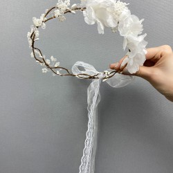 Beyaz Çiçekli İncili Özel Tasarım Gelin Tacı Ve Saç Aksesuarı-INCILITC-18