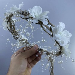 Beyaz Çiçekli İncili Dış Çekim Saç Aksesuarı Gelin Tacı-INCILITC-23