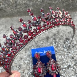 İvanna Bordo Gelin Kına Tacı Özel Gün Aksesuar Kadın Taç Ve Geniş Mekik Küpe Takımı-IVANA-18 İvanna Bordo Gelin Kına Tacı Özel Gün Aksesuar Kadın Taç Ve Geniş Mekik Küpe Takımı-IVANA-18
