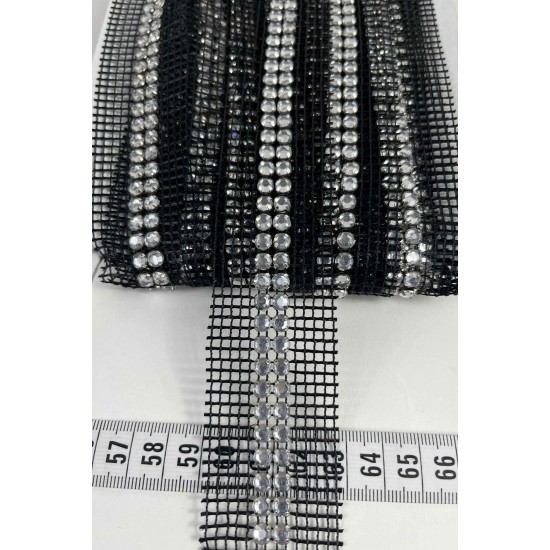 Siyah Zemin G&uuml;m&uuml;ş Taşlı File Şerit &ndash; Kristal Taşlı Dekoratif Kenar S&uuml;s&uuml; (1 Metre)-KBLY-1019