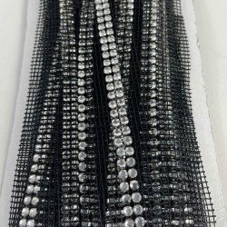 Siyah Zemin G&uuml;m&uuml;ş Taşlı File Şerit &ndash; Kristal Taşlı Dekoratif Kenar S&uuml;s&uuml; (1 Metre)-KBLY-1019