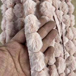 Koyu Pudra Tavşan T&uuml;yl&uuml; Peluş Şerit &ndash; Yumuşak Dokulu Dekoratif Kenar S&uuml;s&uuml; (1 Metre)-KBLY-1020