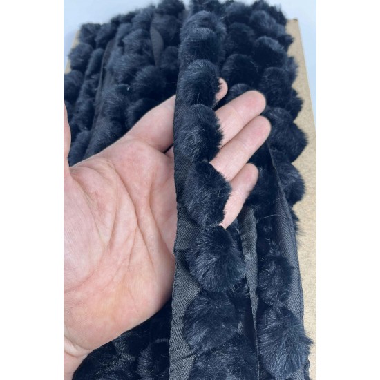Siyah Tavşan T&uuml;yl&uuml; Peluş Şerit &ndash; Yumuşak Dokulu Dekoratif Kenar S&uuml;s&uuml; (1 Metre)-KBLY-1025