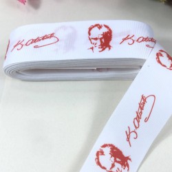 Kırmızı Beyaz Zeminli Atatürk İmzalı Grogren Kurdele-KDL-1258 Kırmızı Beyaz Zeminli Atatürk İmzalı Grogren Kurdele-KDL-1258