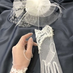 Beyaz Puantiyeli Tüllü Gelin Kepi Ve Beyaz Dantel Detaylı Düğmeli Eldiven Takımı-KEPELDIVEN-1065