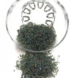 Janjanlı Renkli Yeşil Kum Boncuk-KUM-1144