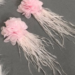 Pembe Renk Çiçekli Tüylü Küpe-KUP-1039 Pembe Renk Çiçekli Tüylü Küpe-KUP-1039