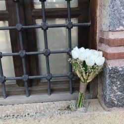 Krem Cipsolu Buğdaylı Islak Lale Gelin Çiçeği Ve Yaka Çiçeği-LALE-1009