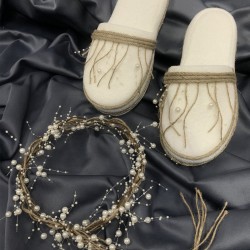 İncili Hasırlı Lohusa Terliği Ve İncili Taç-LOH-1013 İncili Hasırlı Lohusa Terliği Ve İncili Taç-LOH-1013