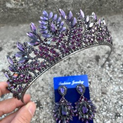 Madeline Gelin Seti – Mor Taç ve Geniş Mekik Küpe Takımı, Kına Düğün Aksesuarı-MADELINE-13 Madeline Gelin Seti – Mor Taç ve Geniş Mekik Küpe Takımı, Kına Düğün Aksesuarı-MADELINE-13