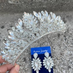 Madeline Gelin Seti – Gümüş Taç ve İnce Mekik Küpe Takımı, Kına Düğün Aksesuarı-MADELINE-23 Madeline Gelin Seti – Gümüş Taç ve İnce Mekik Küpe Takımı, Kına Düğün Aksesuarı-MADELINE-23
