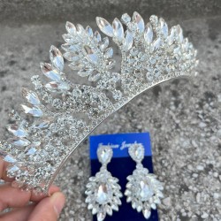 Madeline Gelin Seti – Gümüş Taç ve Geniş Mekik Küpe Takımı, Kına Düğün Aksesuarı-MADELINE-24 Madeline Gelin Seti – Gümüş Taç ve Geniş Mekik Küpe Takımı, Kına Düğün Aksesuarı-MADELINE-24