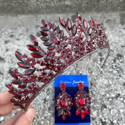 Madeline Gelin Seti – Bordo Taç ve Üç Mekik Küpe Takımı, Kına Düğün Aksesuarı-MADELINE-26 Madeline Gelin Seti – Bordo Taç ve Üç Mekik Küpe Takımı, Kına Düğün Aksesuarı-MADELINE-26