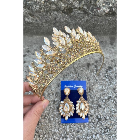 Madeline Gelin Seti – Gold Taç ve Geniş Mekik Küpe Takımı, Kına Düğün Aksesuarı-MADELINE-31 Madeline Gelin Seti – Gold Taç ve Geniş Mekik Küpe Takımı, Kına Düğün Aksesuarı-MADELINE-31