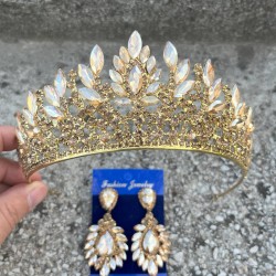 Madeline Gelin Seti – Gold Taç ve Geniş Mekik Küpe Takımı, Kına Düğün Aksesuarı-MADELINE-31 Madeline Gelin Seti – Gold Taç ve Geniş Mekik Küpe Takımı, Kına Düğün Aksesuarı-MADELINE-31