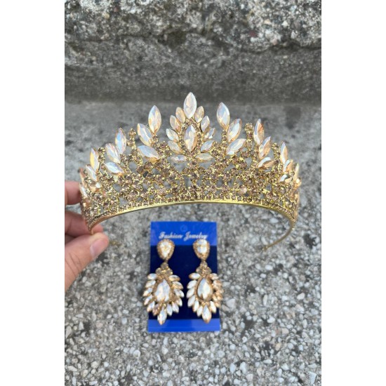 Madeline Gelin Seti – Gold Taç ve Geniş Mekik Küpe Takımı, Kına Düğün Aksesuarı-MADELINE-31 Madeline Gelin Seti – Gold Taç ve Geniş Mekik Küpe Takımı, Kına Düğün Aksesuarı-MADELINE-31