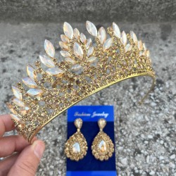 Madeline Gelin Seti – Gold Taç ve Damla Mekik Küpe Takımı, Kına Düğün Aksesuarı-MADELINE-32 Madeline Gelin Seti – Gold Taç ve Damla Mekik Küpe Takımı, Kına Düğün Aksesuarı-MADELINE-32