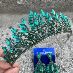 Madeline Gelin Seti – Yeşil Taç ve Geniş Mekik Küpe Takımı, Kına Düğün Aksesuarı-MADELINE-9 Madeline Gelin Seti – Yeşil Taç ve Geniş Mekik Küpe Takımı, Kına Düğün Aksesuarı-MADELINE-9