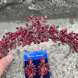 Michaelle Bordo Gelin Kına Tacı Özel Gün Aksesuar Kadın Taç Ve İnce Mekik Küpe Takımı-MICHAELLE-23 Michaelle Bordo Gelin Kına Tacı Özel Gün Aksesuar Kadın Taç Ve İnce Mekik Küpe Takımı-MICHAELLE-23