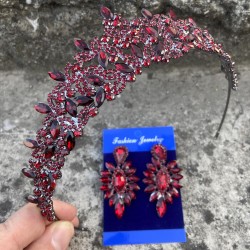 Clara Bordo Gelin Kına Tacı Özel Gün Aksesuar Kadın Taç Ve İnce Mekik Küpe Takımı-NEWTAC-19 Clara Bordo Gelin Kına Tacı Özel Gün Aksesuar Kadın Taç Ve İnce Mekik Küpe Takımı-NEWTAC-19