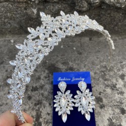 Clara Gümüş Gelin Kına Tacı Özel Gün Aksesuar Kadın Taç Ve İnce Mekik Küpe Takımı-NEWTAC-22 Clara Gümüş Gelin Kına Tacı Özel Gün Aksesuar Kadın Taç Ve İnce Mekik Küpe Takımı-NEWTAC-22