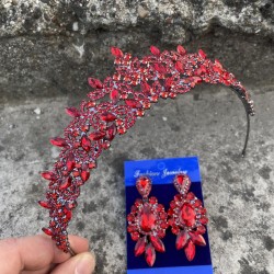 Clara Kırmızı Gelin Kına Tacı Özel Gün Aksesuar Kadın Taç Ve Üç Mekik Küpe Takımı-NEWTAC-24 Clara Kırmızı Gelin Kına Tacı Özel Gün Aksesuar Kadın Taç Ve Üç Mekik Küpe Takımı-NEWTAC-24