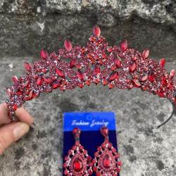 Clara Kırmızı Gelin Kına Tacı Özel Gün Aksesuar Kadın Taç Ve Damla Mekik Küpe Takımı-NEWTAC-25 Clara Kırmızı Gelin Kına Tacı Özel Gün Aksesuar Kadın Taç Ve Damla Mekik Küpe Takımı-NEWTAC-25