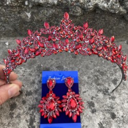 Clara Kırmızı Gelin Kına Tacı Özel Gün Aksesuar Kadın Taç Ve Geniş Mekik Küpe Takımı-NEWTAC-27 Clara Kırmızı Gelin Kına Tacı Özel Gün Aksesuar Kadın Taç Ve Geniş Mekik Küpe Takımı-NEWTAC-27