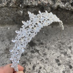 Clara Gümüş Gelin Kına Tacı Özel Gün Aksesuar Kadın Taç Saç Aksesuarı-NEWTAC-4 Clara Gümüş Gelin Kına Tacı Özel Gün Aksesuar Kadın Taç Saç Aksesuarı-NEWTAC-4