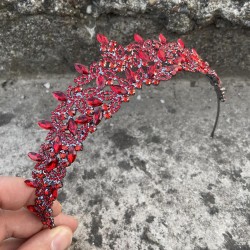 Clara Kırmızı Gelin Kına Tacı Özel Gün Aksesuar Kadın Taç Saç Aksesuarı-NEWTAC-5 Clara Kırmızı Gelin Kına Tacı Özel Gün Aksesuar Kadın Taç Saç Aksesuarı-NEWTAC-5