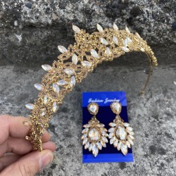 Clara Gold Gelin Kına Tacı Özel Gün Aksesuar Kadın Taç Ve Geniş Mekik Küpe Takımı-NEWTAC-9 Clara Gold Gelin Kına Tacı Özel Gün Aksesuar Kadın Taç Ve Geniş Mekik Küpe Takımı-NEWTAC-9